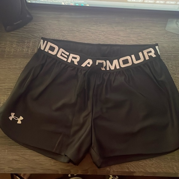 Girls' UV Play Up Shorts - Picture 1 of 5